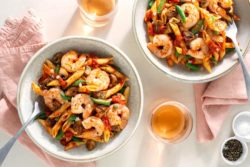 Sun Basket - Shrimp penne arrabbiata with mushrooms and green beans
